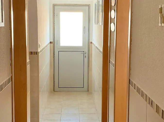 Duarte T2 - Com Vista Mar בית נופש נאזרה